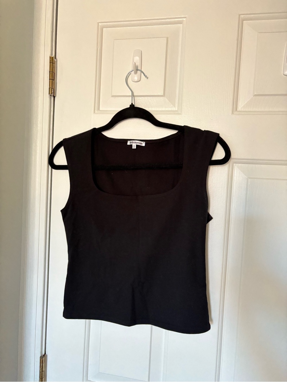 Reformation Tank - Picture 2 of 4